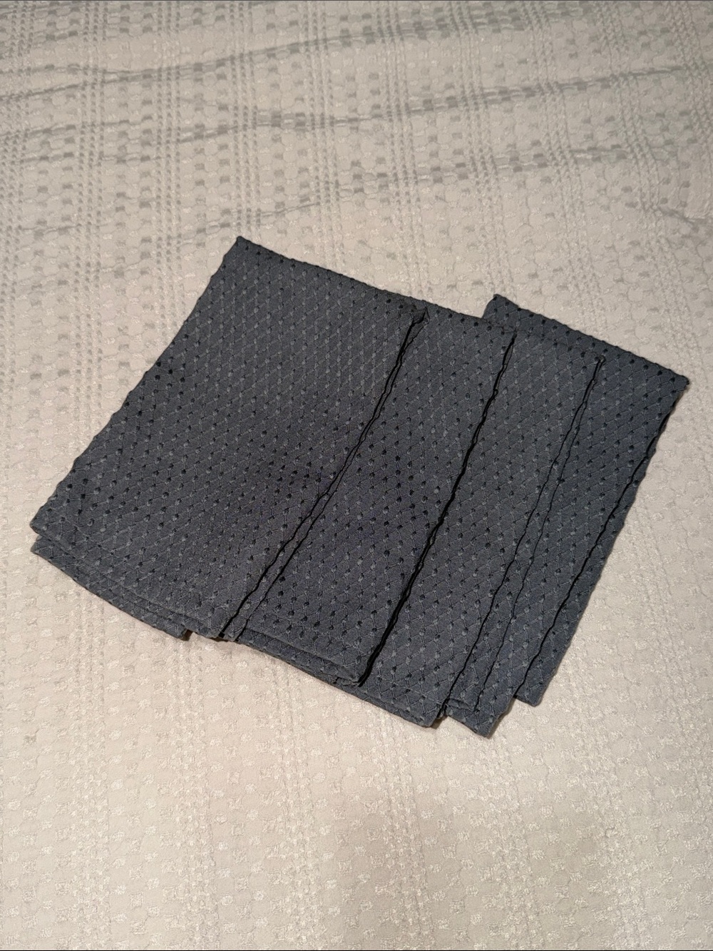 Qty 4 New without tags Norwex cloth dinner napkins - dark grey